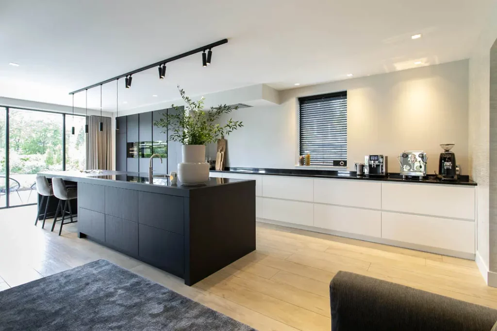 Open keuken met ruim kookeiland - Interieurbouwer Hengelo - Studio Excellent
